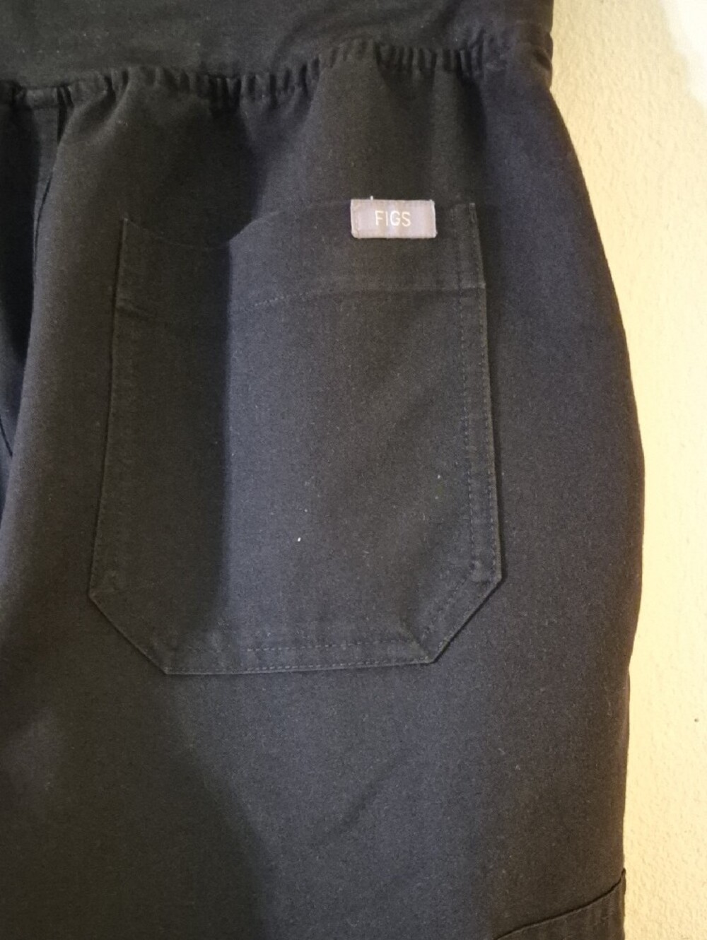 Figs  Technical  Collection Women's Black Straight Leg Cargo Pants - Picture 8 of 15